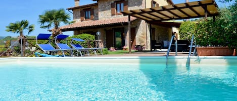 Villa Chiara, private Villa mit Pool in der Nähe von Marsciano