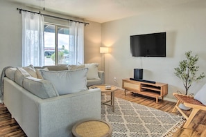 Living Room | Central Air Conditioning