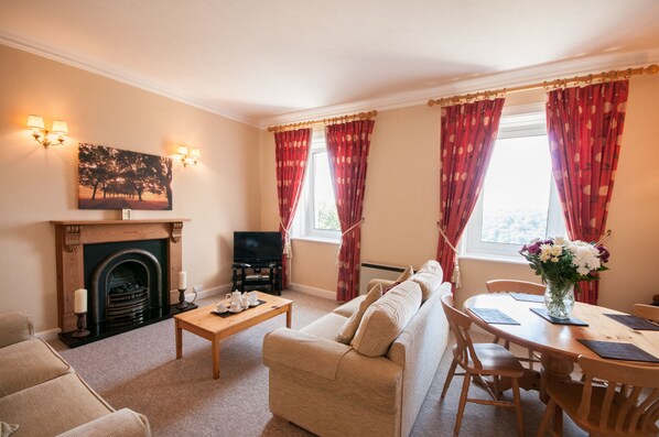 Living Room/Diner