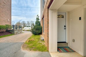 Condo Exterior | Keyless Entry | Ring Doorbell