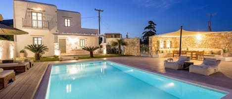 Beautiful Paros Villa | Villa Vanta II | 3 Bedrooms | Private Pool & Only 100m From The Beach | Drios