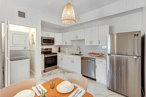 Modern kitchen equipped w/ top-of-the-line appliances