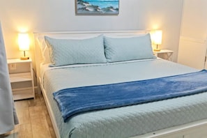 Bedroom One > 1 King Bed