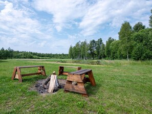 Arbre, Environnement Naturel, Extérieur Banc, Lot Terre, Plaine, Meubles, Table De Pique-Nique, Mobilier De Jardin, Tronc, Prairie