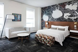 Unit with 1 King size bed. Exact unit will be assigned upon arrival. Views, colors and decor may vary.