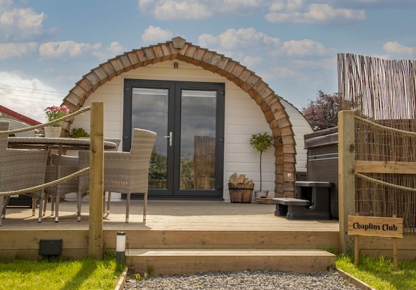 Enjoy a stay in our luxurious pod with its own hot tub, BB! and spacious patio.