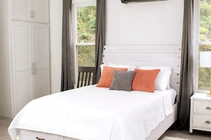 Smuggler's Cove Villa @ SeaScape (Bedroom)