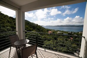 Apple Bay Villa @ SeaScape (Balcony View)