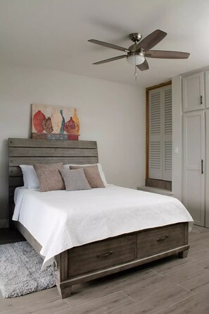 Frenchman's Cay Villa @ SeaScape (Bedroom)