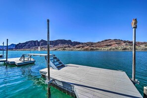 Dock