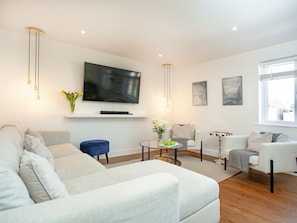 Living area | Eugene Sands, Paignton