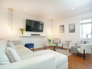 Living area | Eugene Sands, Paignton