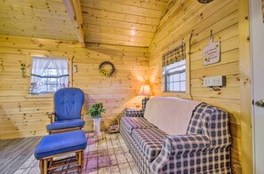Living Room | Sleeper Sofa | Laptop-Friendly Desk | Mini-Split A/C & Heat Units
