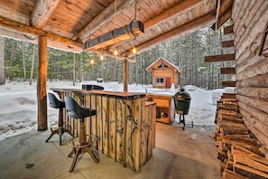 Covered Patio | Big Green Egg | Blackstone Grill | Pet Friendly