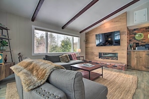 Living Room | Smart TV | LED Fireplace