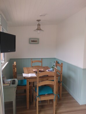 Dining Area 17