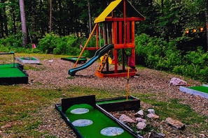Mini Golf with Playset