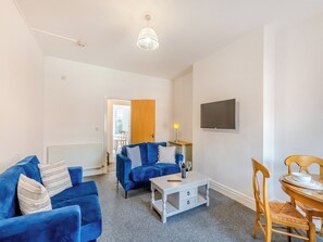 Living room/dining room | Clifton House A - Lytham Apartments, Lytham