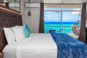 Spectacular ocean view from the bed