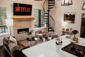 "Stardust was everything we expected and more! The host was super communicative and friendly. Spending our anniversary here was the perfect trip that we needed."
- Chandler