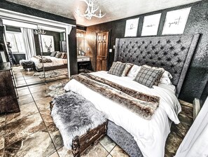 King with Organic, latex mattresses and Hotel Blackout drapes