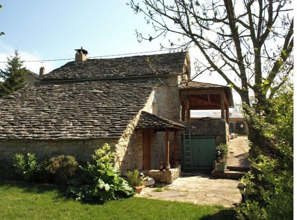 gite l'Alouette jardin arrière 