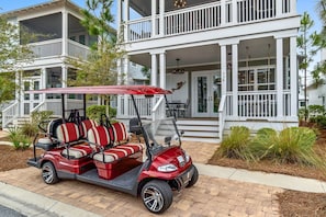6 Seater Golf Cart Included with Your Stay