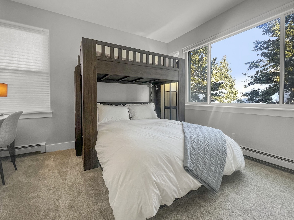 Beautiful Frisco Townhome, Mountain views, Near lake Dillon 928A