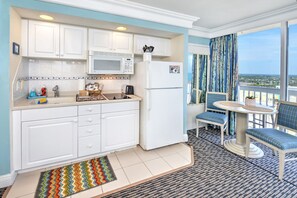 Daytona Beach Resort - Walk to Beach thru North Access Road