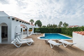 Villa Bea by EscapeHome, Pool