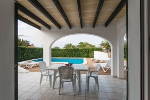 Villa Bea by EscapeHome, Terrace