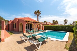  Villa Nurimar by EscapeHome, Swimming pool