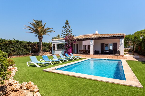 Villa Ribes by EscapeHome, Swimming pool