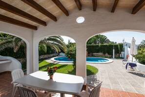 Villa Noixa by EscapeHome, Swimming pool