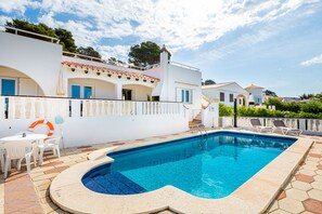 Villa Sol y Sombra by EscapeHome, Swimming pool
