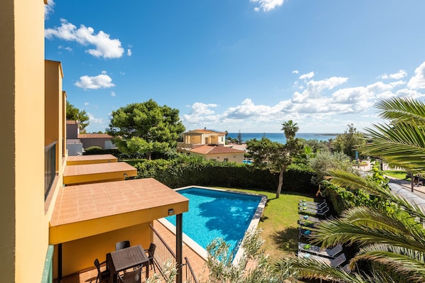 Punta Prima Apartments By EscapeHome, Garden pool