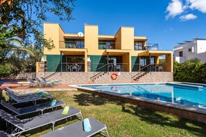 Punta Prima Apartments By EscapeHome, Garden pool