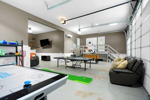 Spielezimmer