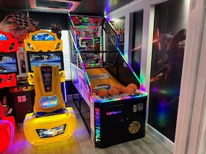 Super Star Basketball