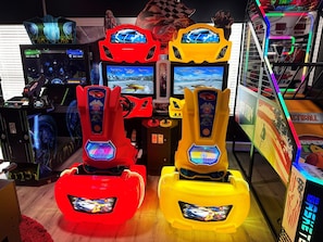 Outrun Car Race