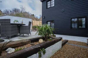 The Old Spa - 2 Bedroom Cottage - Pleasant Valley (13558)