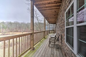 Wraparound Porch | Pet Friendly w/ Fee