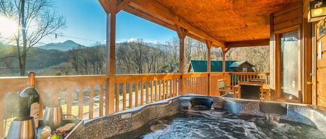 Take a soak in the hot tub while taking in the mountain views. When you're done slip into a comfortable robe and relax away your worries. 