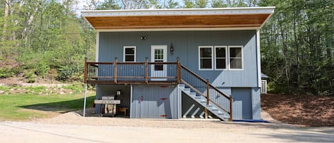 Welcome to Blue Caboose Bungalow!