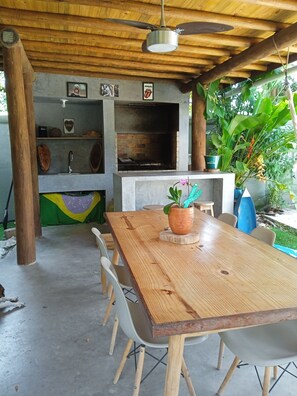 Outdoor dining