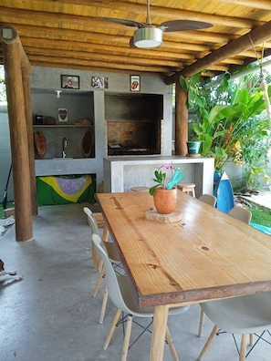 Outdoor dining