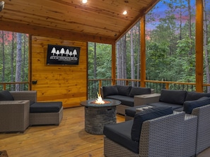 Outdoor living at it's finest! Smart TV and fans on the back deck.