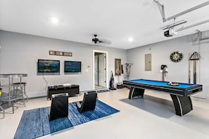 Spielezimmer