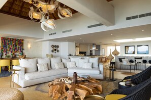 Great Room - Primary Lounge Area