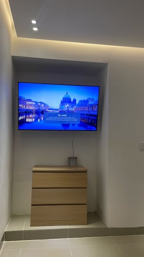 Fernseher